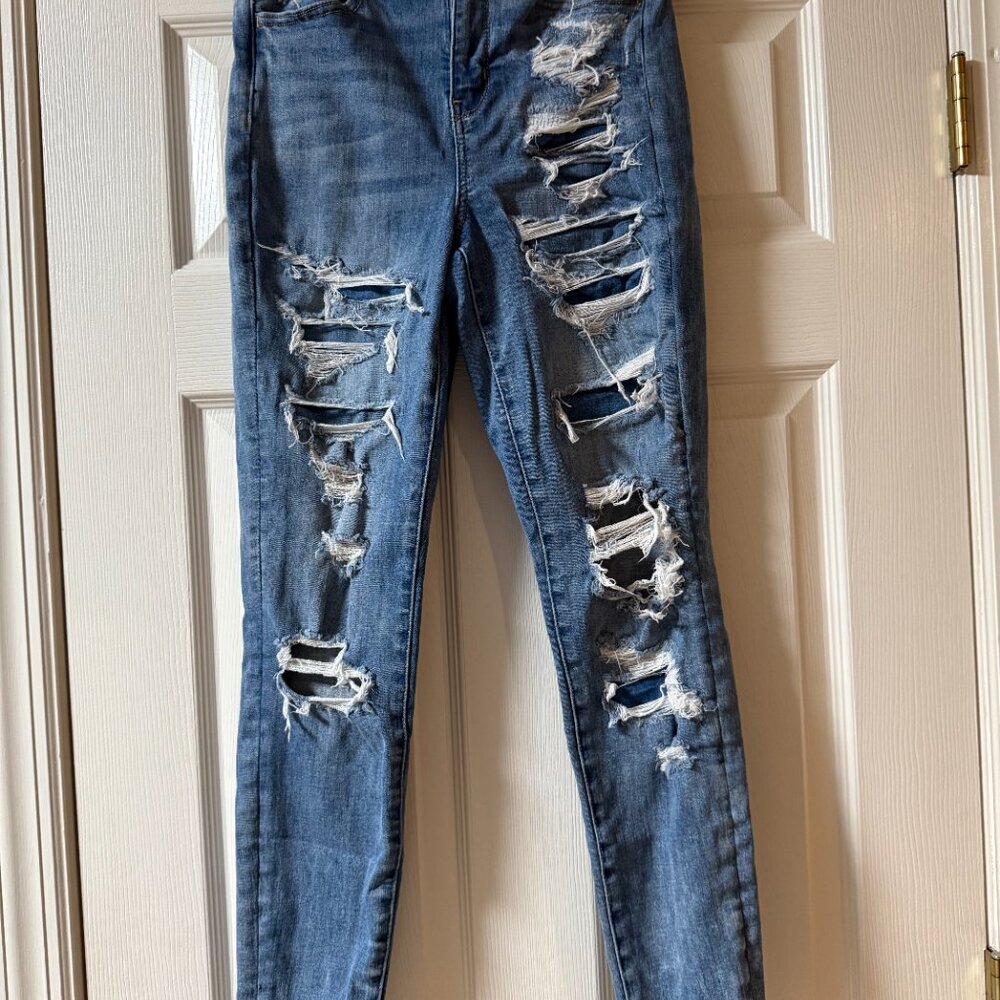 American Eagle Curvy Hi-Rise Jegging, size 6 regular, blue, ripped with patches